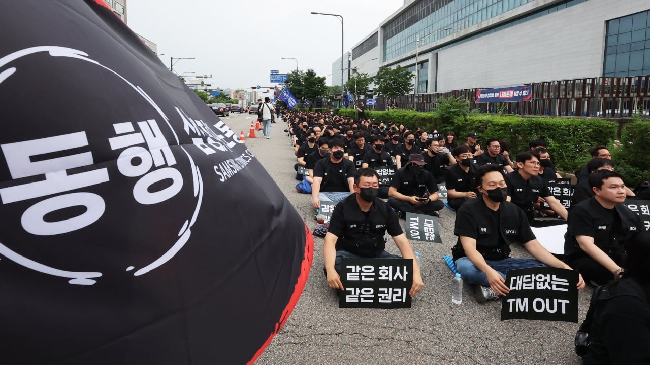 South Korean labour unions push for higher payouts after Samsung’s US$400,000 bonus