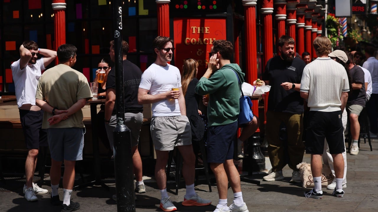 New UK PM to cut taxes for struggling pubs: ‘drop in the ocean’