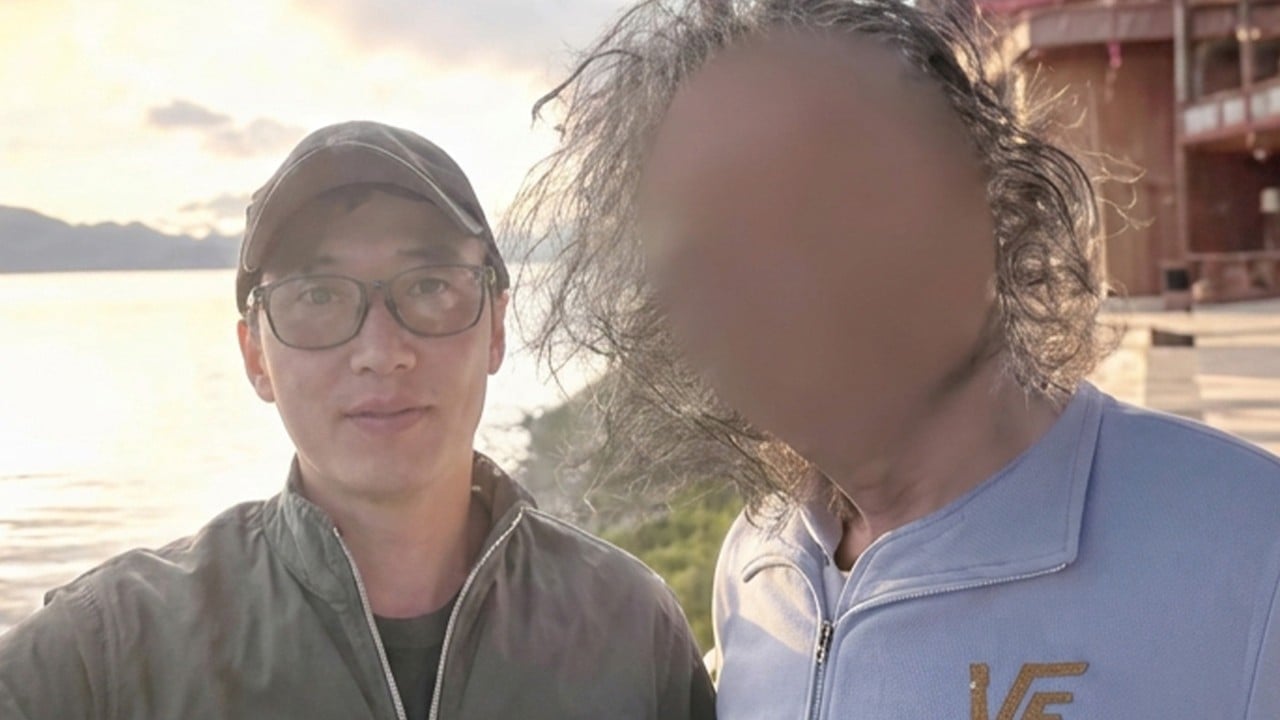 Chinese man helps tourist take photo only to discover stranger is long-lost relative