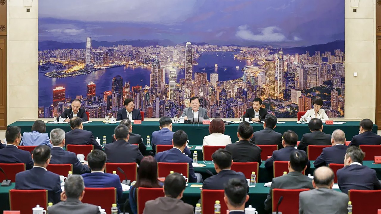 Xia Baolong urges lawmakers to ‘assume a greater role’ in helping Hong Kong leader