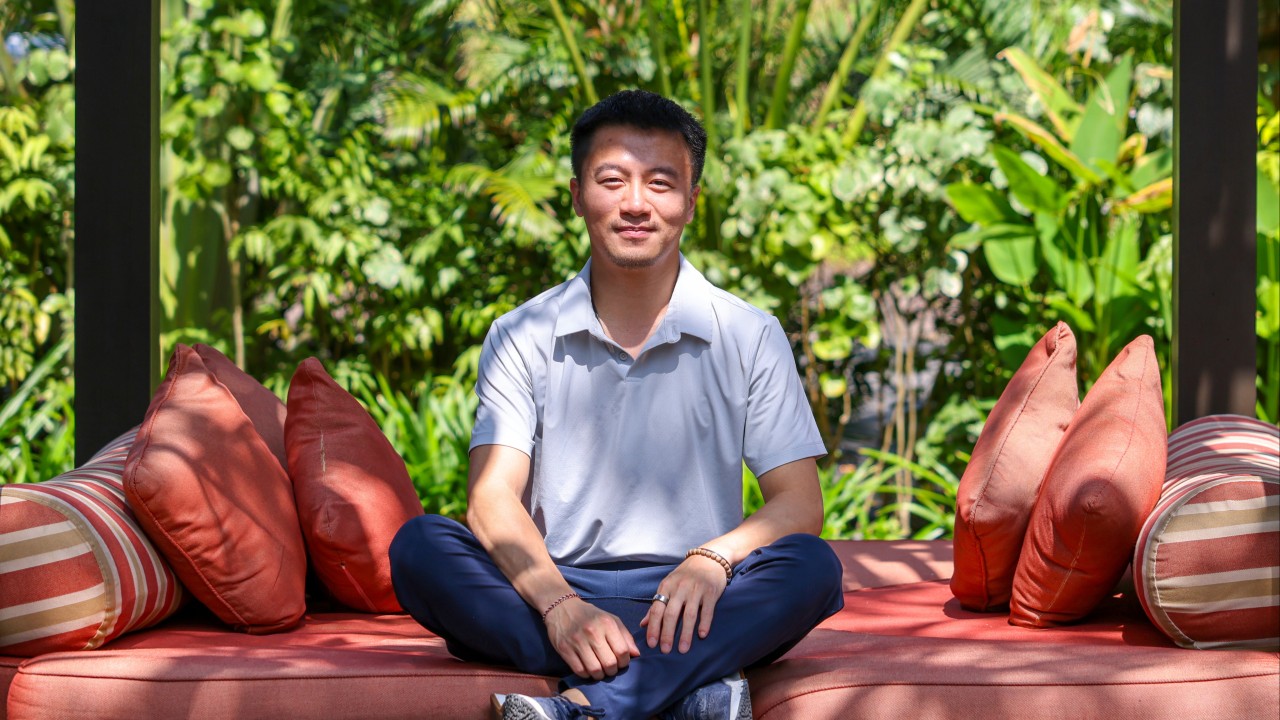 Black Lake CEO’s strategy to sell AI solutions to factories: turn to food couriers