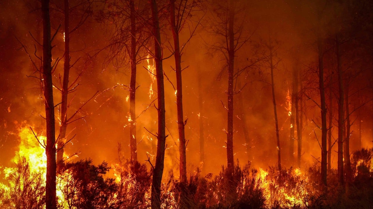 France and Spain race to curb wildfires before new heatwave arrives