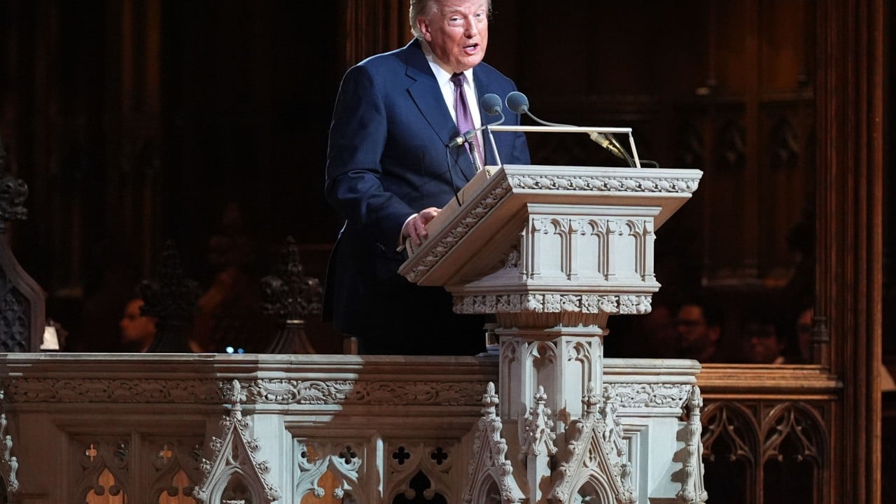 Trump mourns Lindsey Graham as war hawk, golfing buddy at Washington funeral
