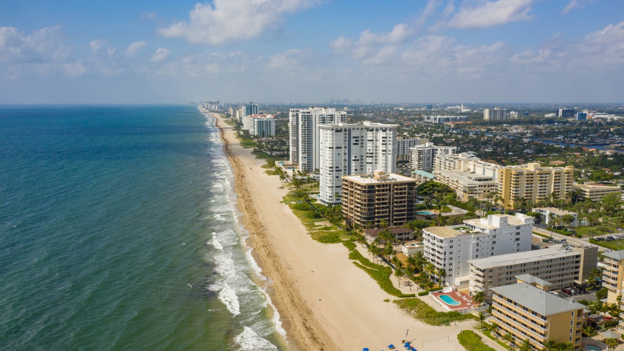 Foreign buying of US homes falls 14% as Chinese remain top spenders despite state curbs