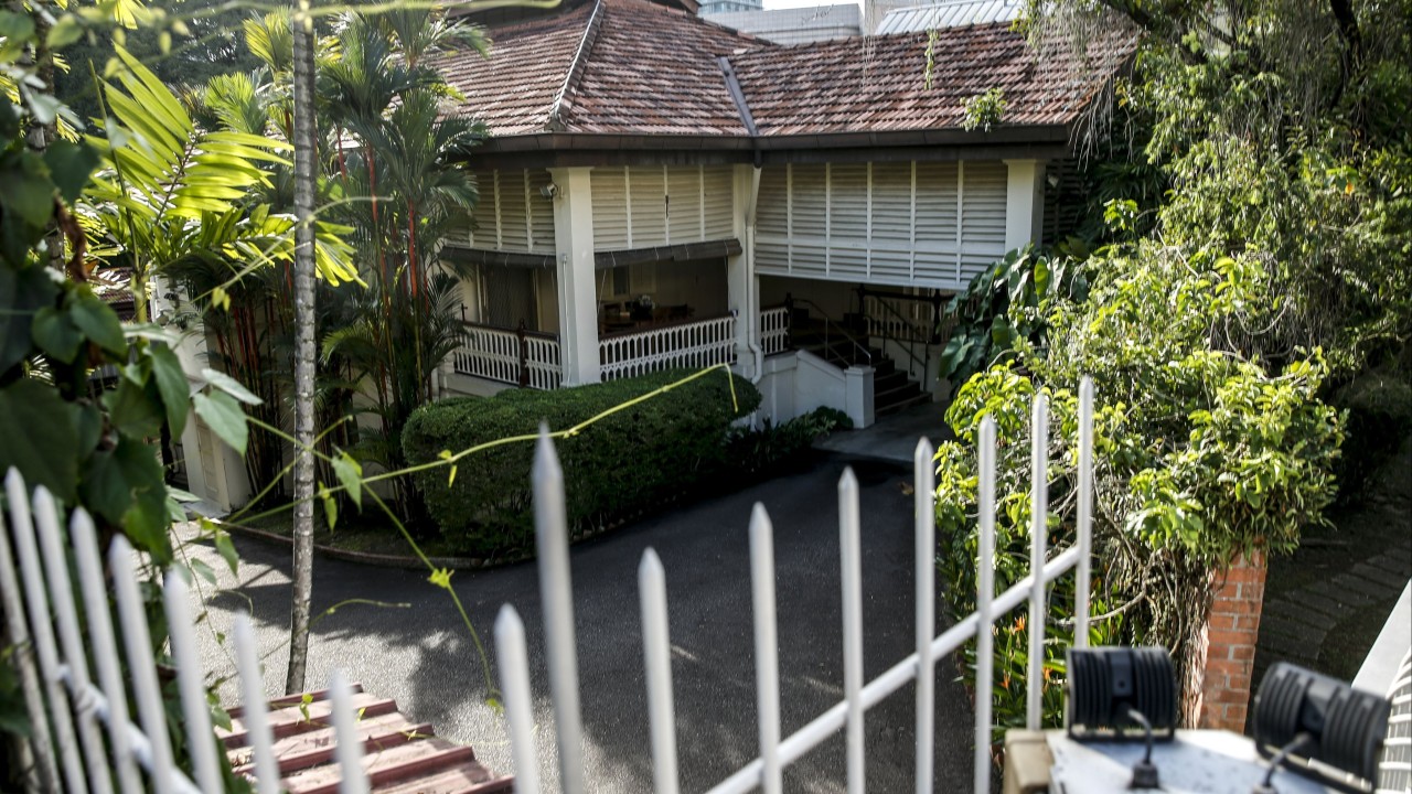 Singapore takes possession of Lee Kuan Yew’s 38 Oxley Road home for conservation