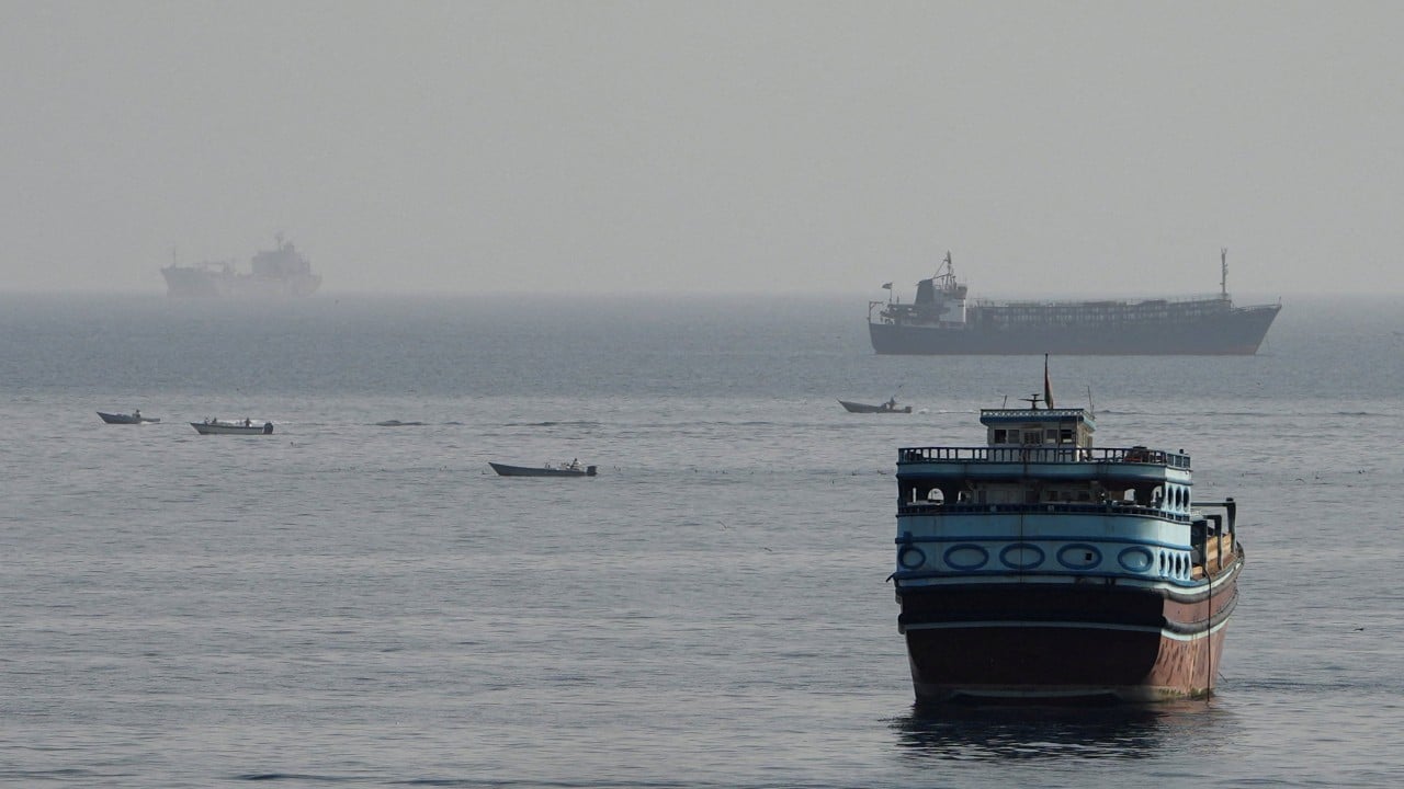 Iran and Oman agree on new Hormuz route, Tehran says