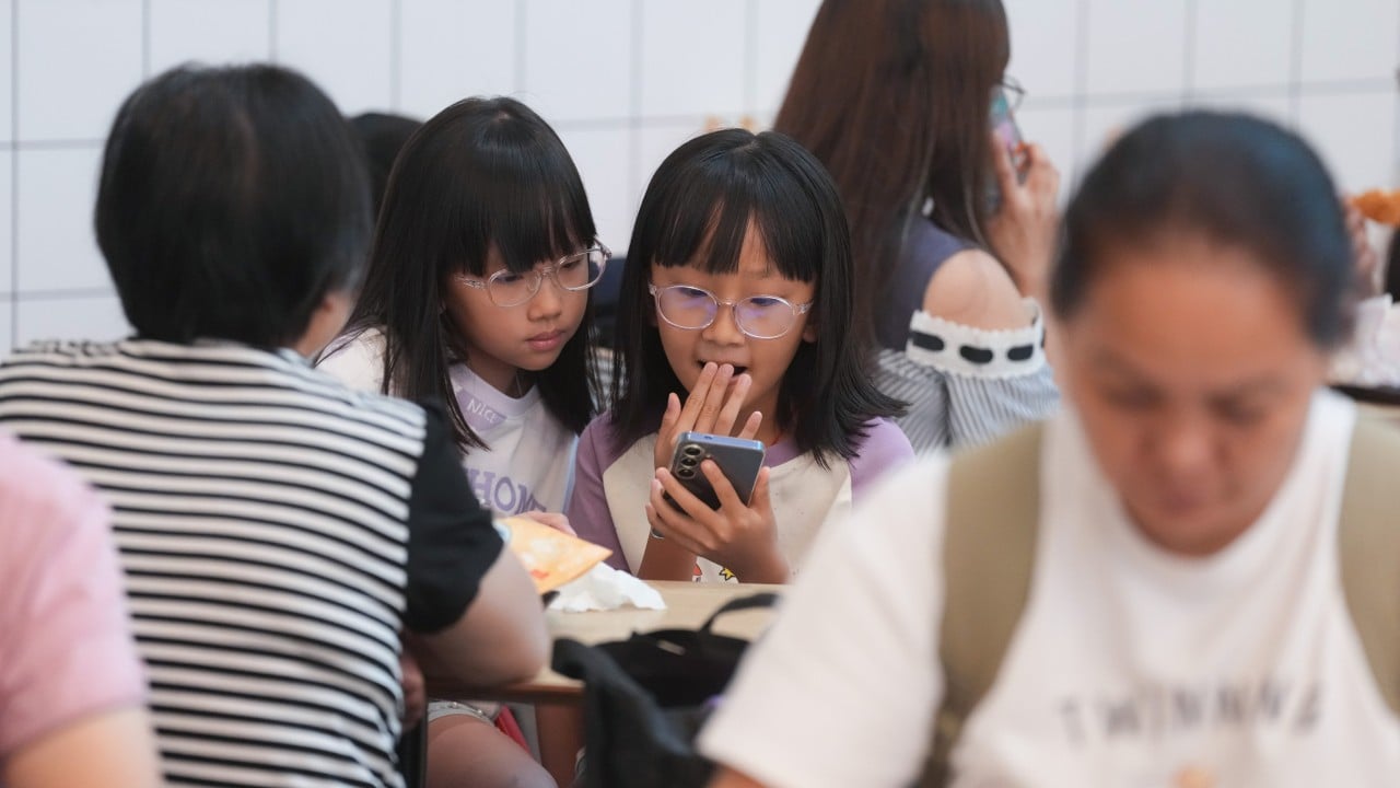 ‘Addiction is irreversible’: Hong Kong urged to ban under-16s from social media