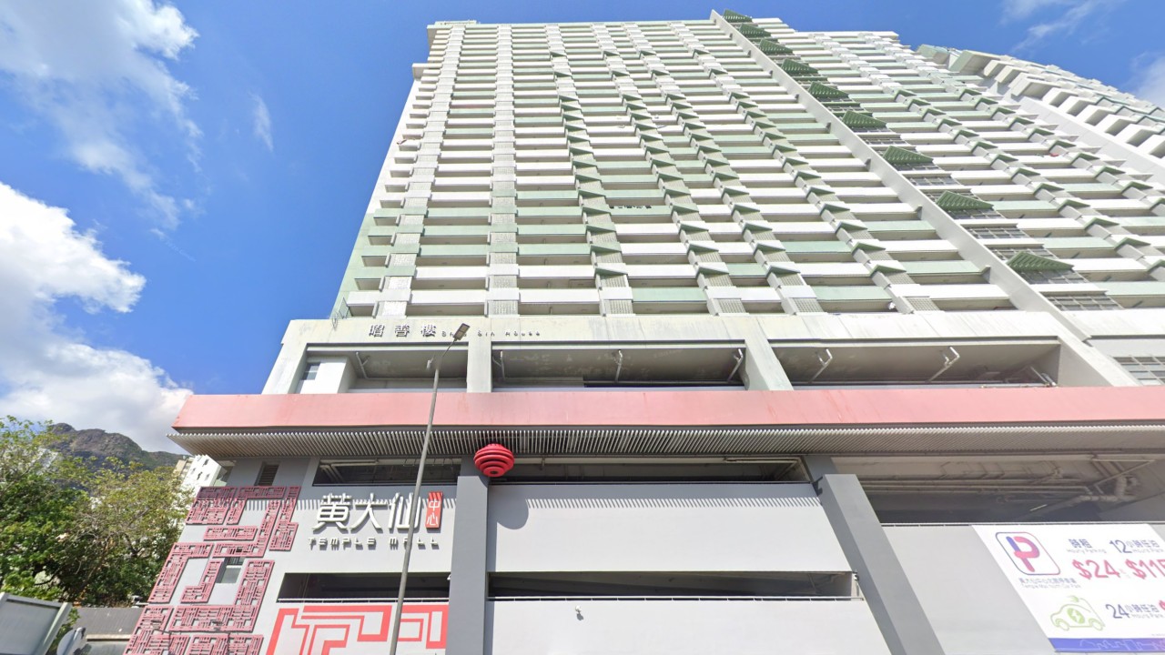 Man found with knife wounds in lift before another falls to death at same Hong Kong block