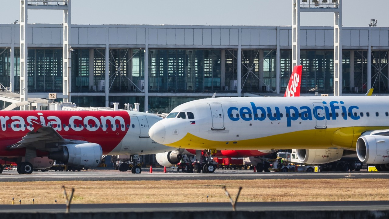 Manila-bound flight returns to Hong Kong after suspected cargo door issue