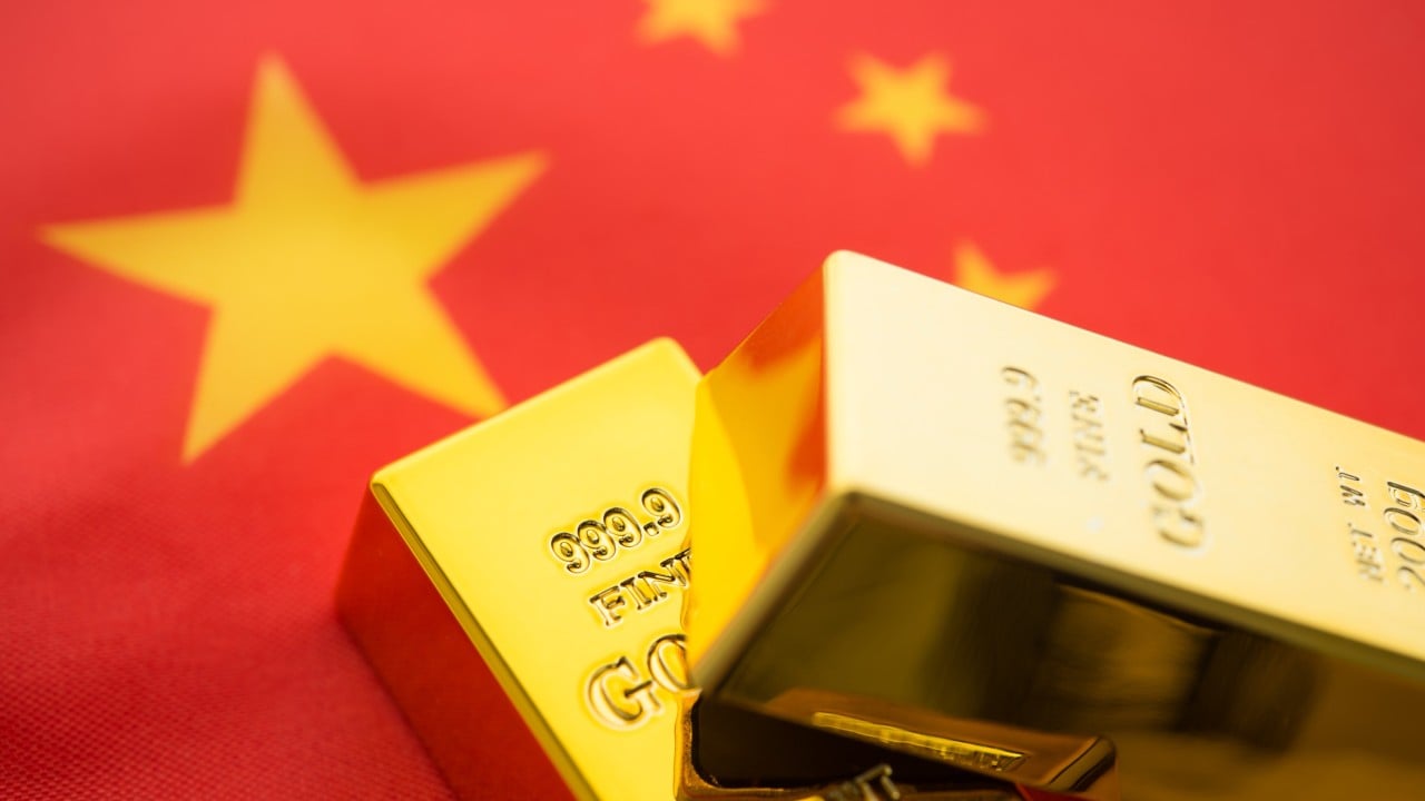 Gold breakout rally sends Chinese bullion stocks near highs as central banks keep buying
