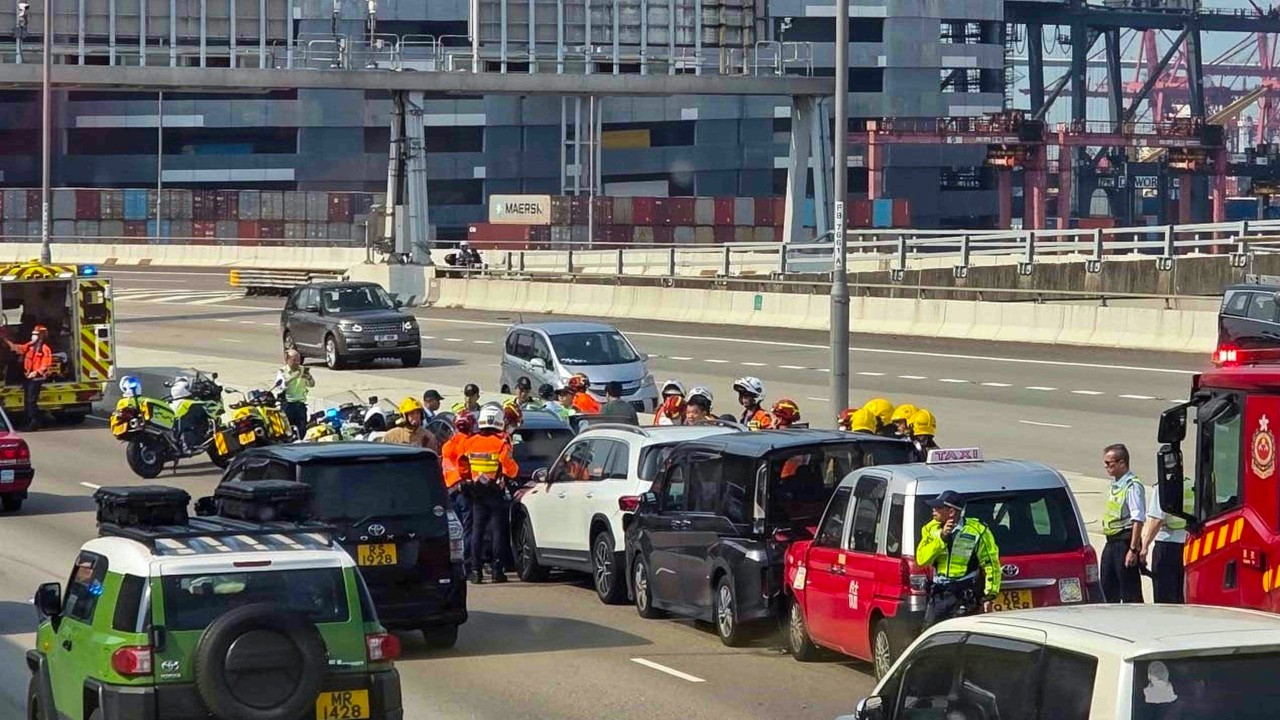 5 injured after taxi, 3 cars collide on Hong Kong highway