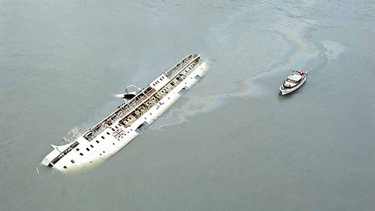 Typhoon Rose capsizes ferry in Hong Kong, killing 88 – SCMP archive