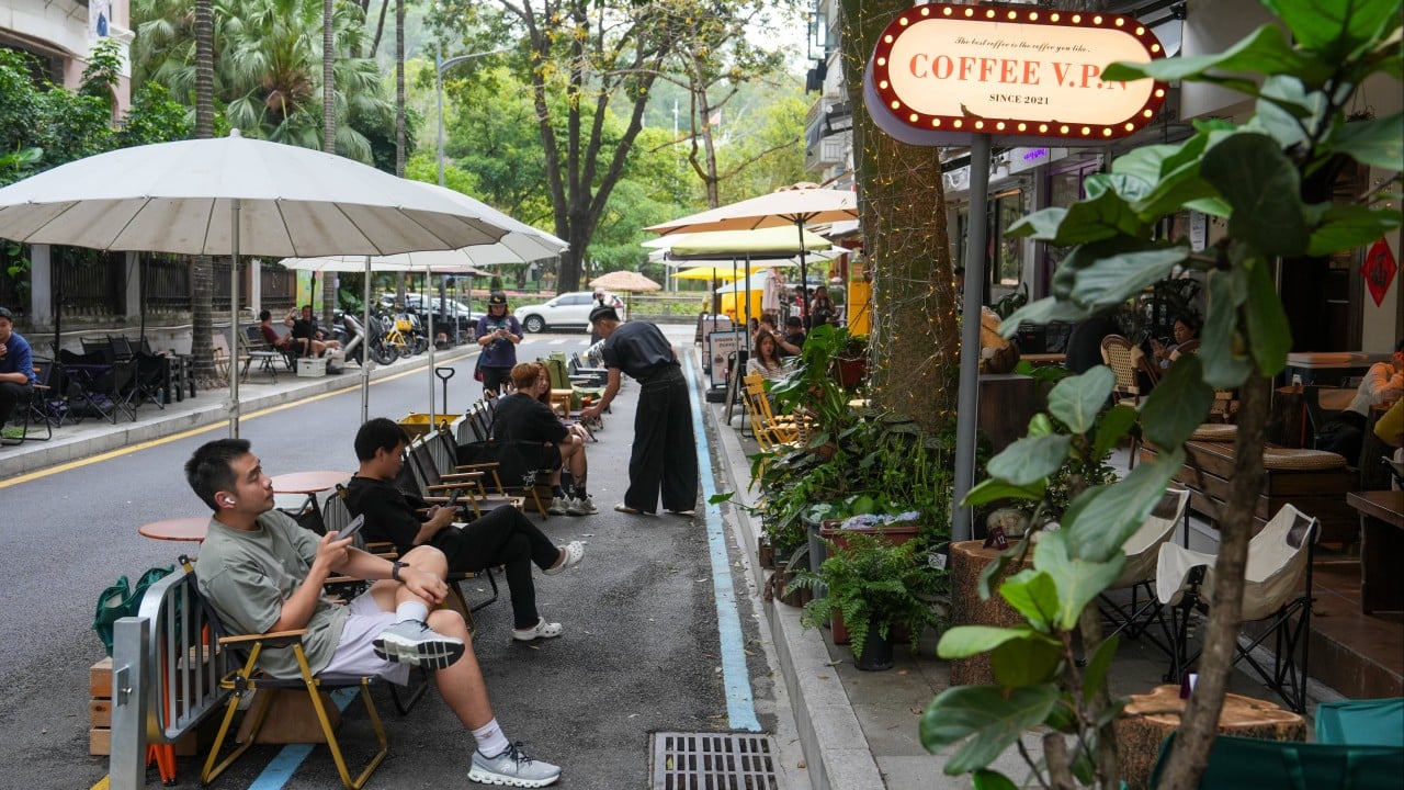 Hong Kong must abandon superiority complex over mainland China