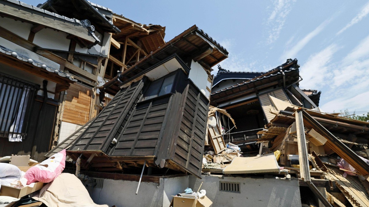 Fake troops loot earthquake-hit homes in Japan’s Kumamoto