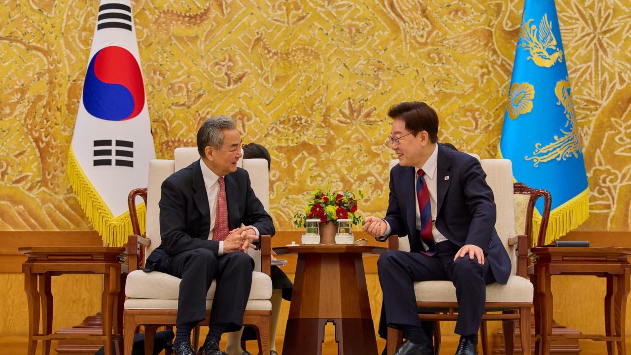 China’s top diplomat Wang Yi seeks to improve Seoul ties amid US-South Korea friction
