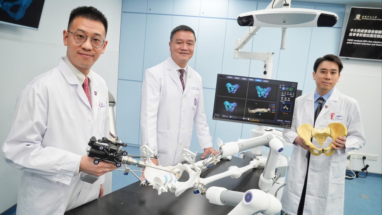 CUHK researchers perform Hong Kong’s first robot-assisted pelvic fracture surgery
