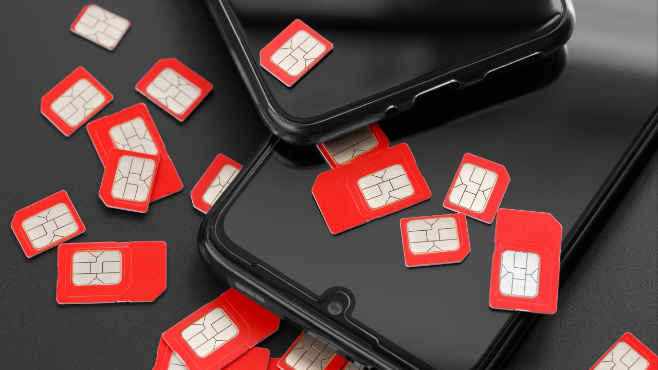 Hong Kong police arrest 2 men allegedly linked to HK$500,000 phishing scam