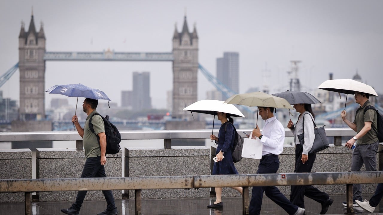 Foreigners jostle to secure UK residency rights before rules tighten
