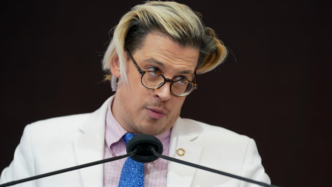 UK far-right provocateur Milo Yiannopoulos arrested by US immigration