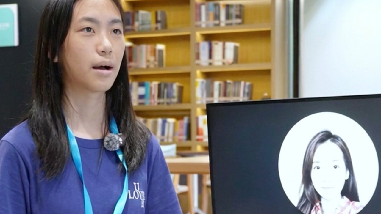 China teen with zero programming skills earns US$2,600 in 3 days selling AI study app