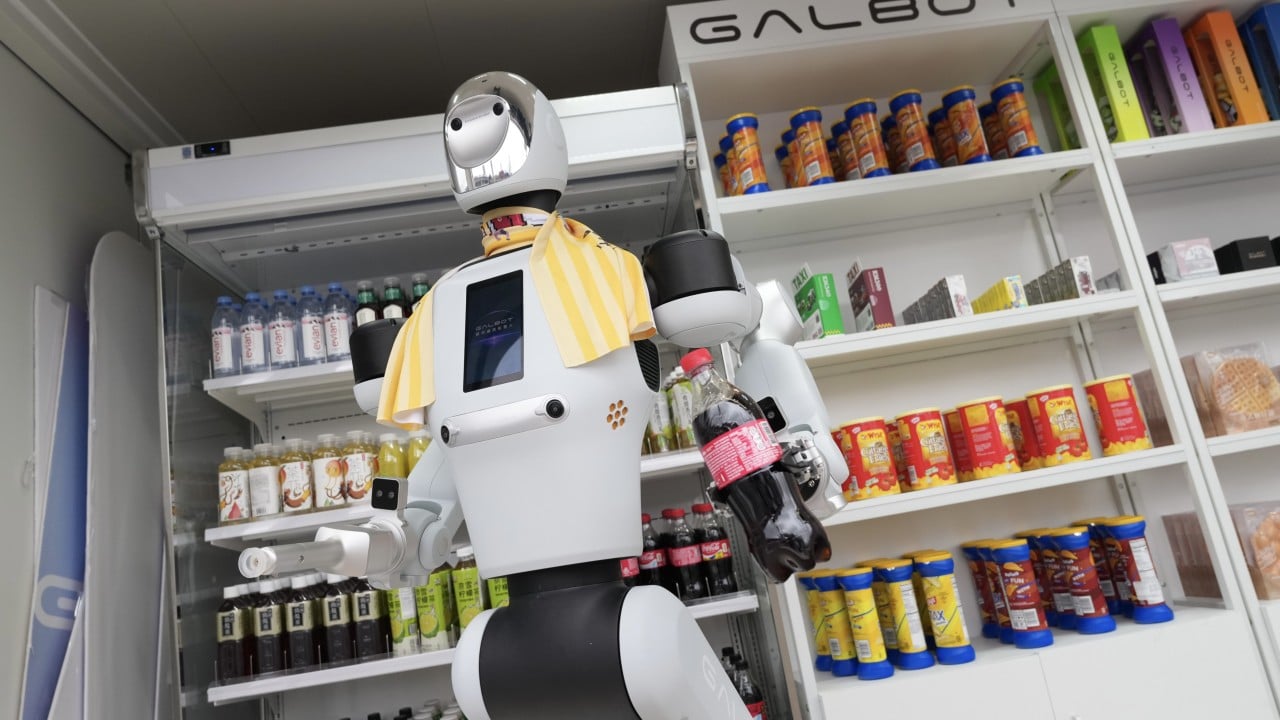 Rain, internet outages hit first day of Hong Kong’s robot convenience stores