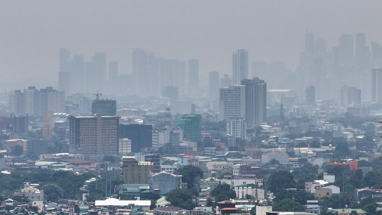 Philippine capital’s ‘acutely unhealthy’ air due to Indonesian haze spurs warnings