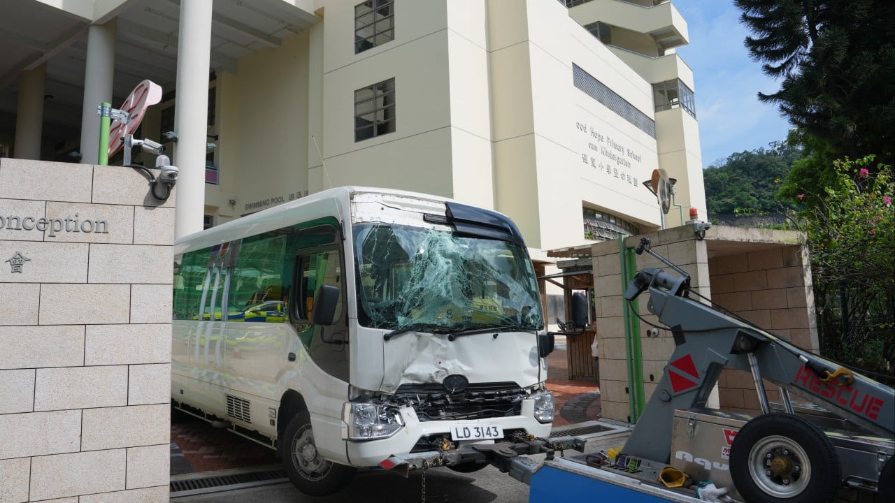 9 children, 5 others injured after 2 buses collide at Hong Kong primary school