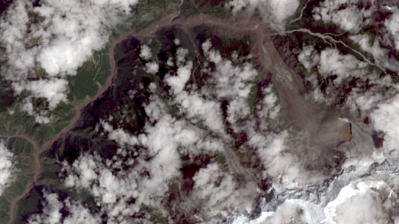 Unstable Tibetan Plateau risks cascading disasters as glacier losses mount in Nepal, China
