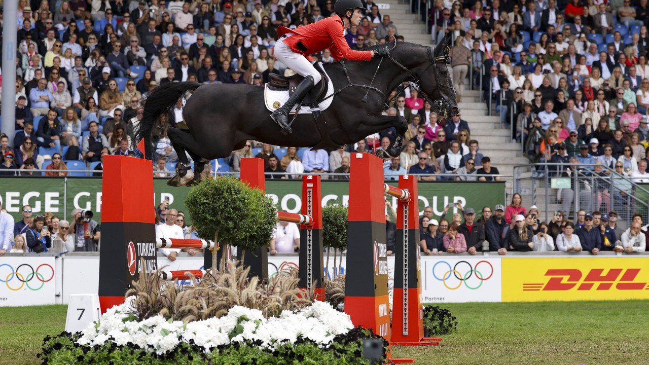 Russia’s equestrian federation latest to be allowed back into international sporting fold