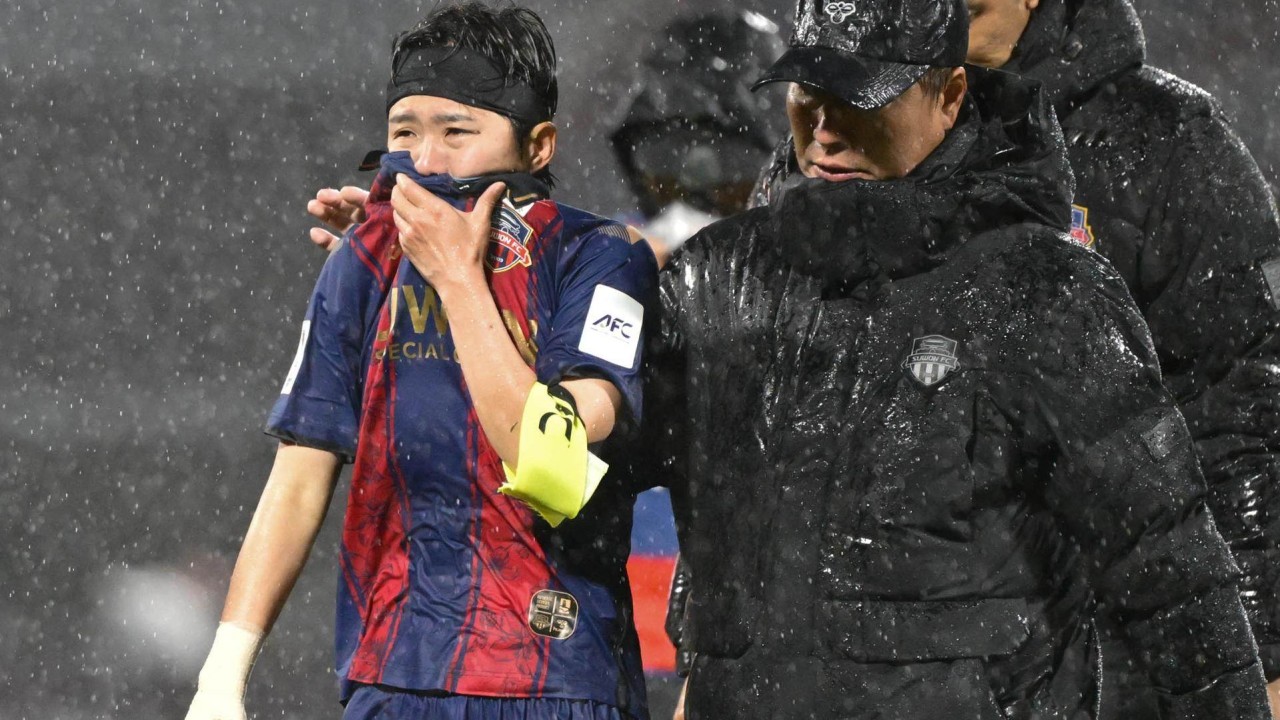 South Korean football referee faces hearing over using ‘period’ insult on player