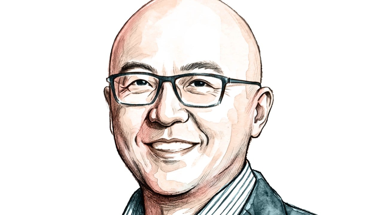 Economist Lan Xiaohuan on the balancing act needed to boost China’s consumption