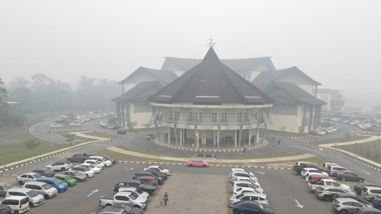 Malaysia declares emergency in Sarawak town as haze pollution level hits 521