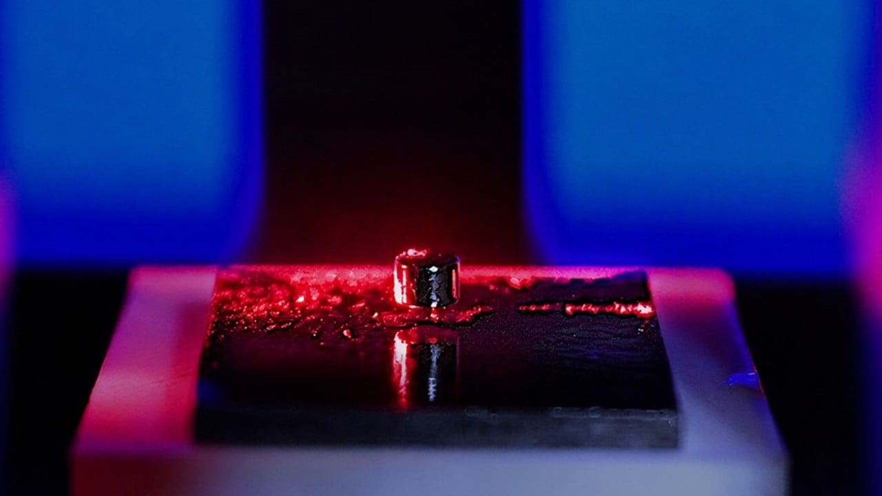 Chinese-German team builds ultra-sensitive ‘floating compass’ to hunt dark matter
