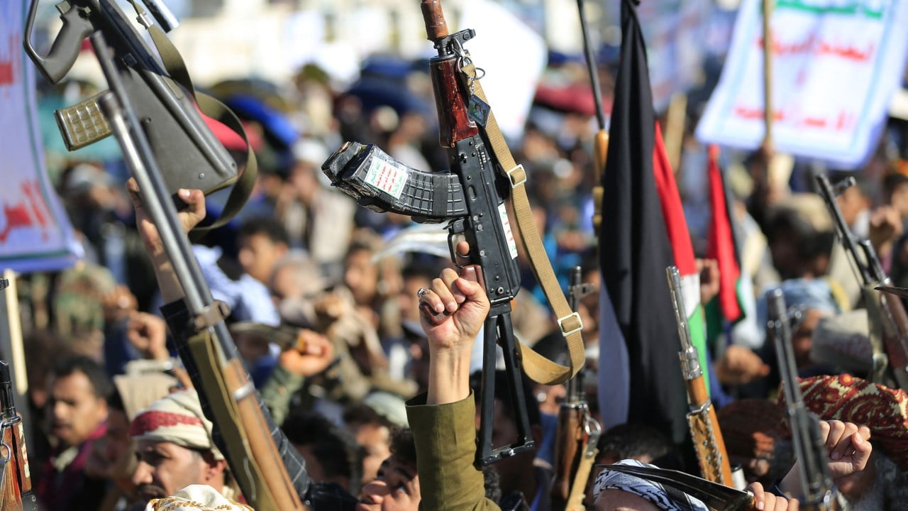 Houthis hit Saudi base amid renewed fighting with Yemen government forces