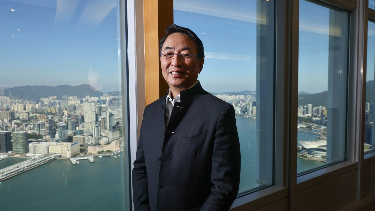 Forms Syntron draws Hong Kong’s next-gen tycoons in HK$940 million IPO