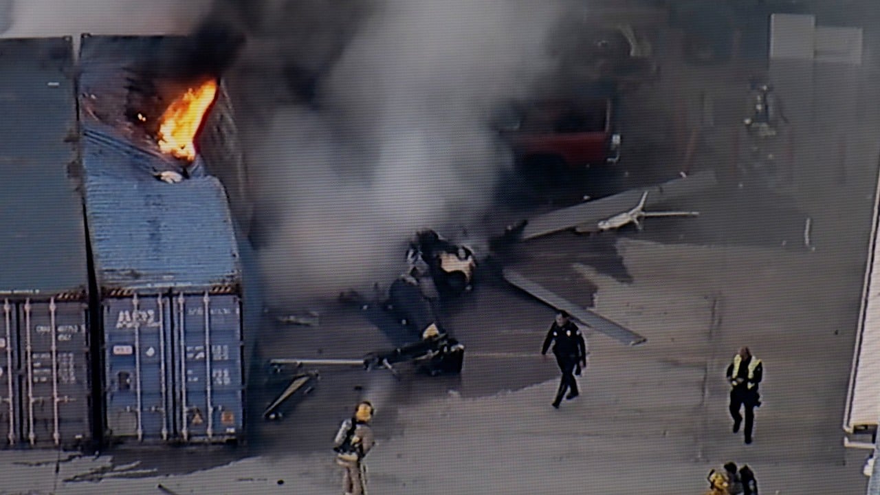 News helicopter crashes in Los Angeles, killing 3