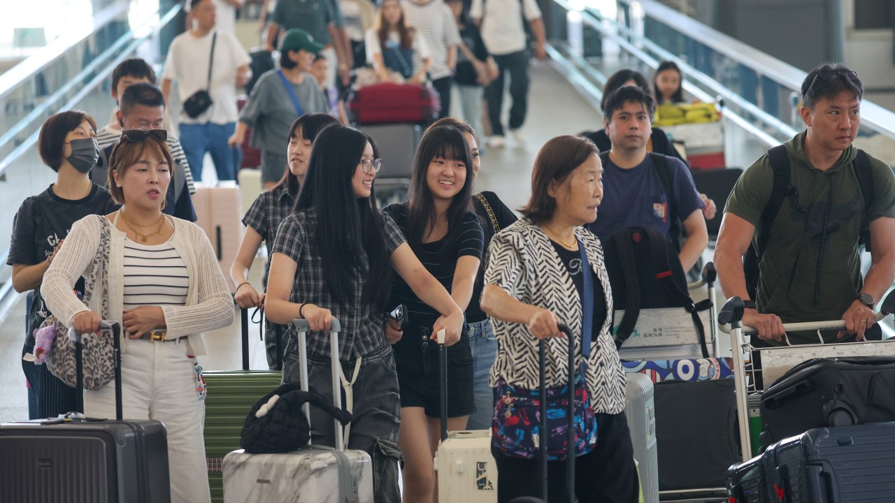 Hong Kong airport records 10% passenger growth as cargo falls for a second month