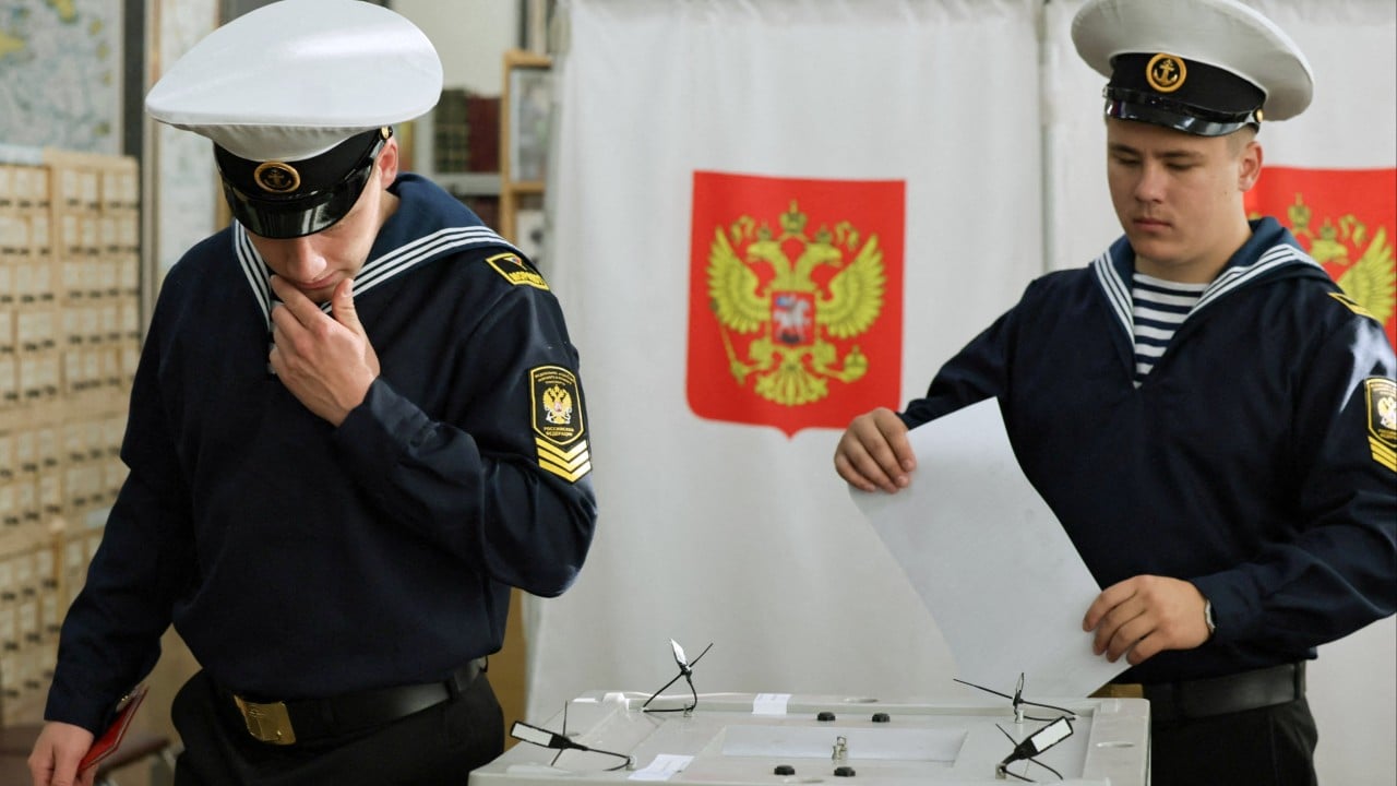 Russians begin voting in parliamentary election in shadow of war