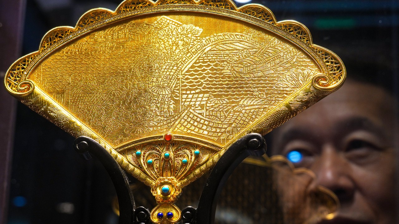 As Chinese consumption of gold jewellery slumps 34%, sellers look to markets abroad: WGC