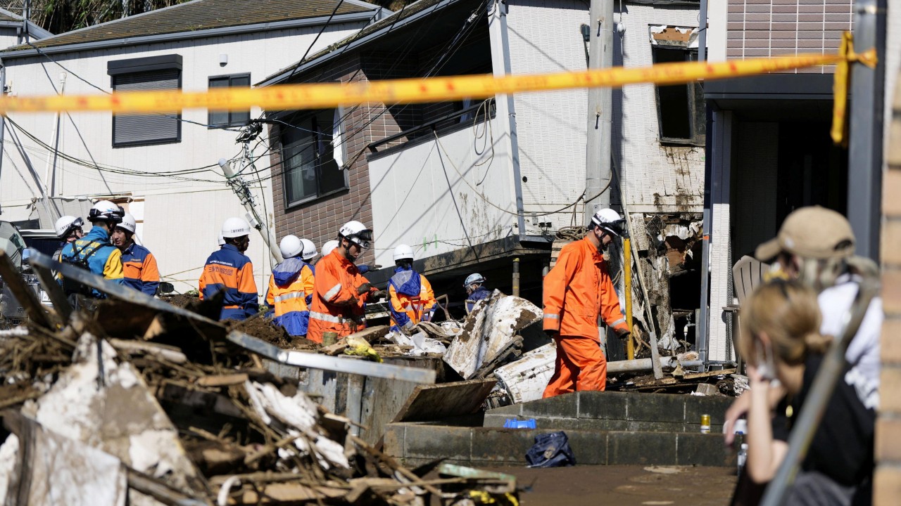 Japan begins clean-up after Typhoon Dujuan kills 4, batters east