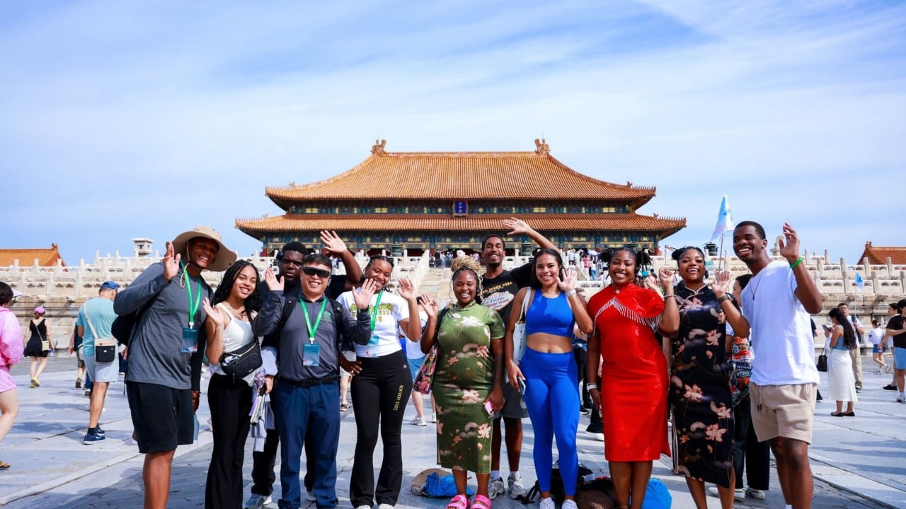 Xi urges Chinese and US young people to support long-term cooperation