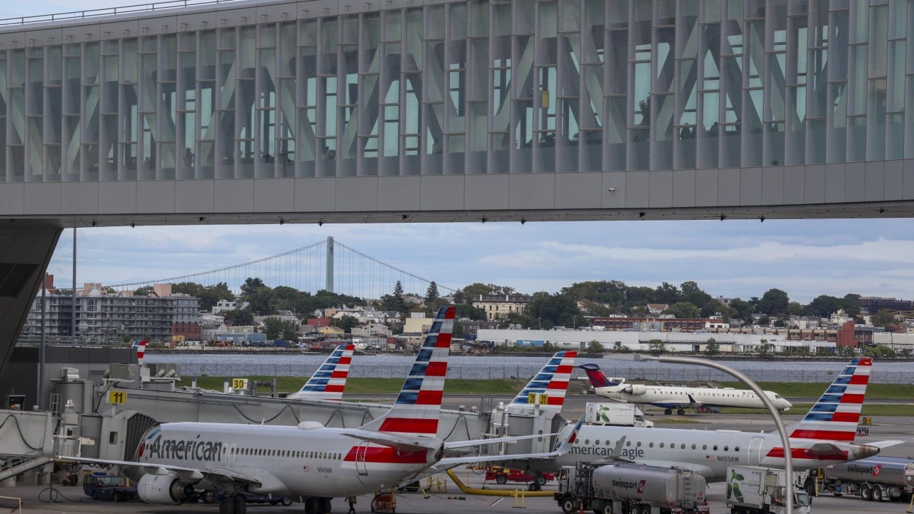 Thousands of US flights snarled before FAA resolves communications problem