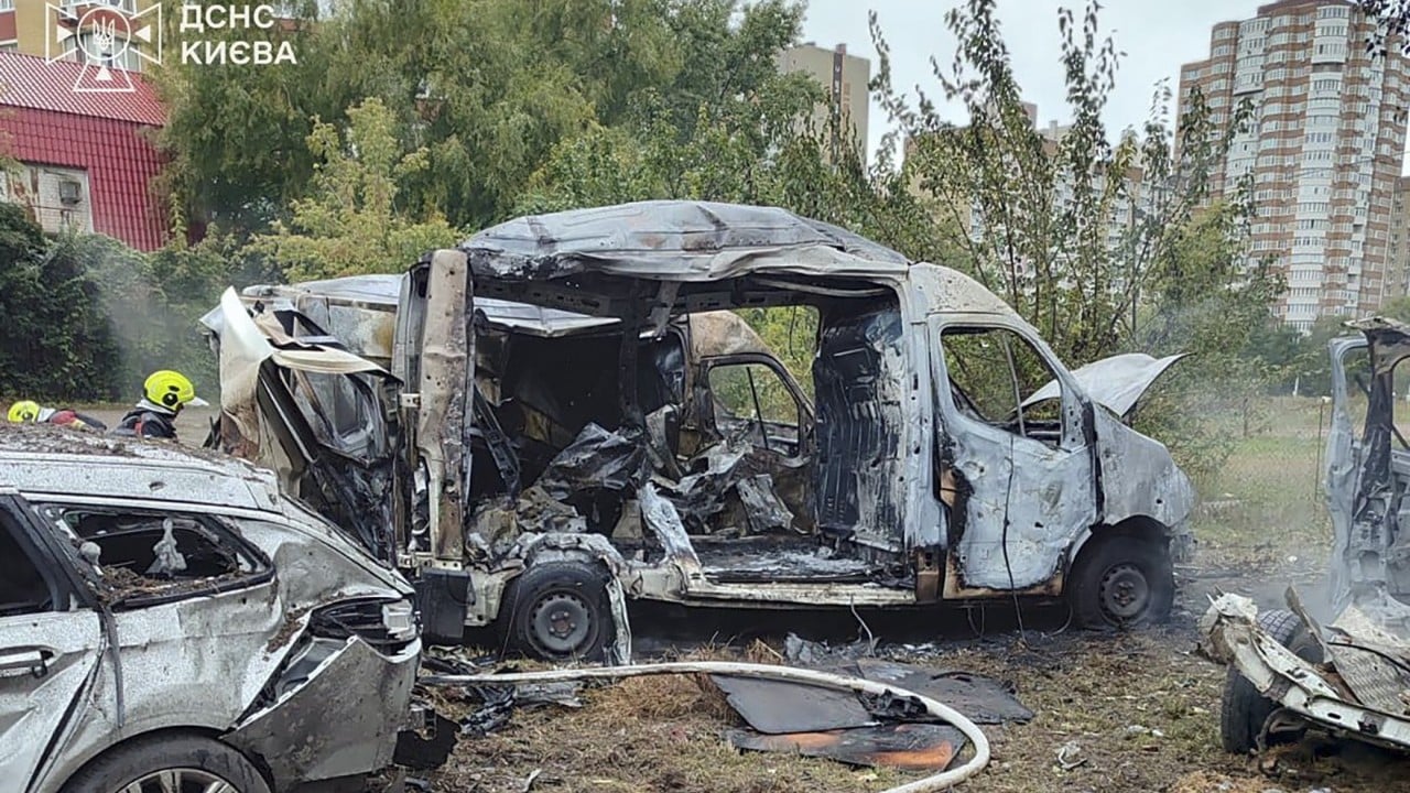 8 killed in Russian strikes on Ukraine, maternity clinic damaged