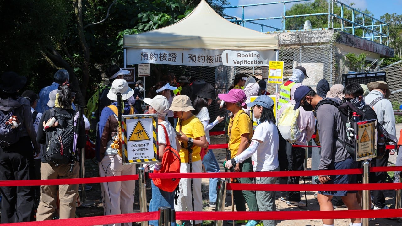 Hikers urge live updates on free quota spots to fix Po Pin Chau booking confusion