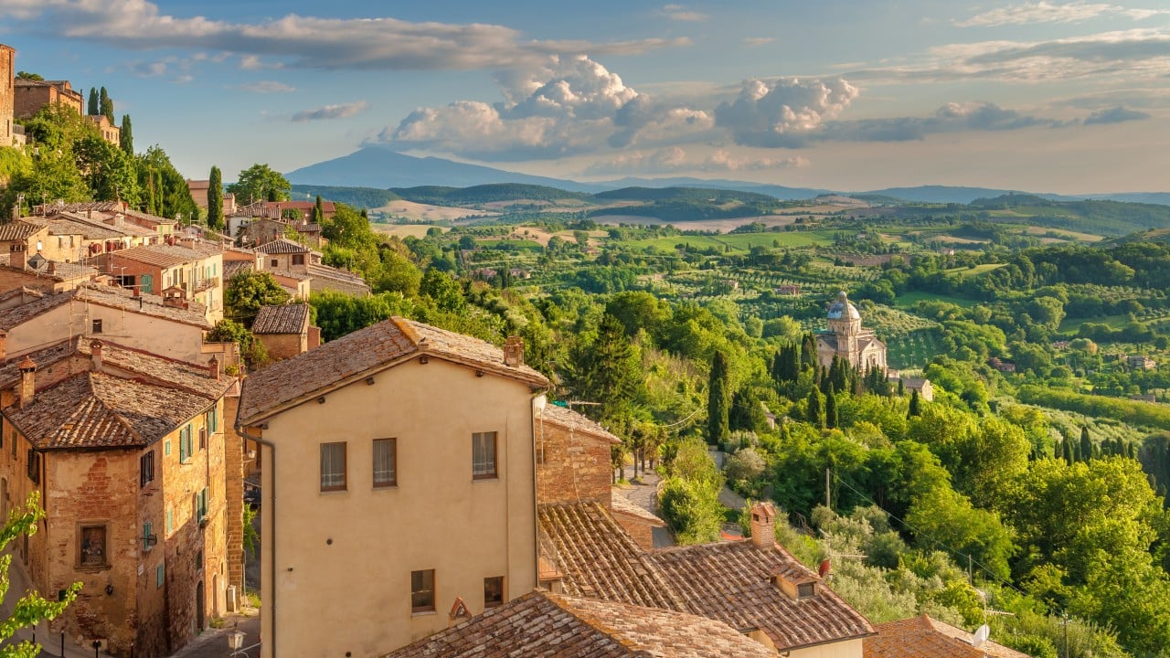 Italy attracts wealthy Chinese property buyers with food, fashion – and flat tax