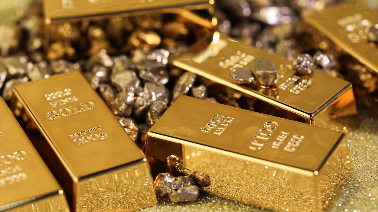 Hong Kong finds gold-trading leader in former exchange executive Bryan Chan