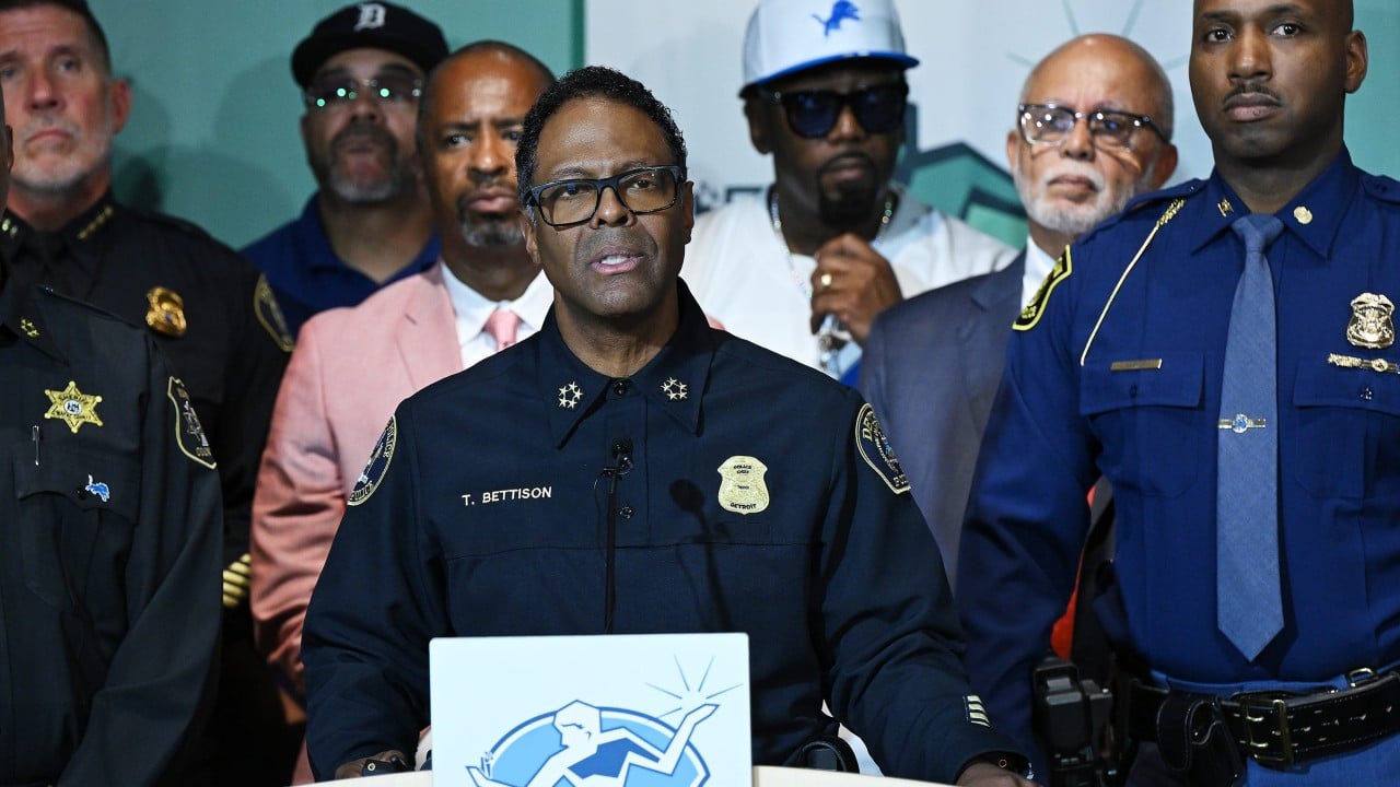 3 people killed and 4 injured in shooting at Michigan strip club, police say