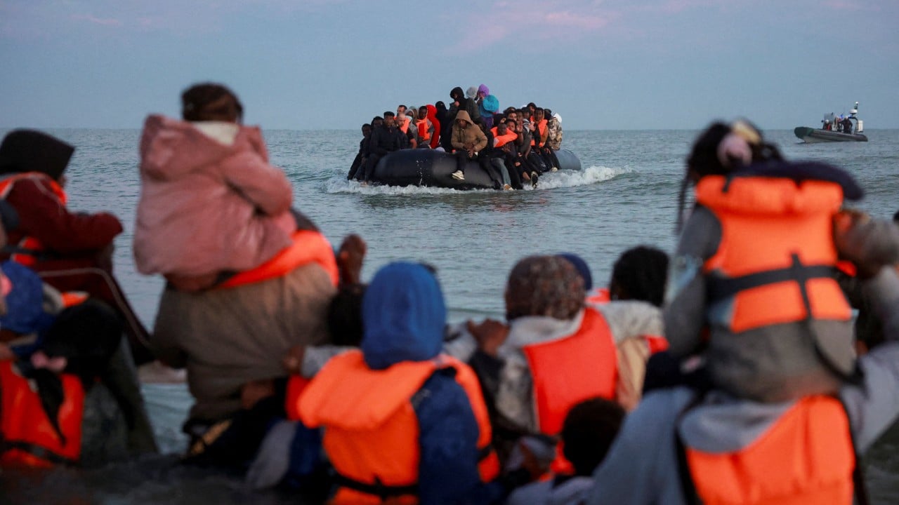 UK-France deal targeting migrants crossing English Channel is scrapped