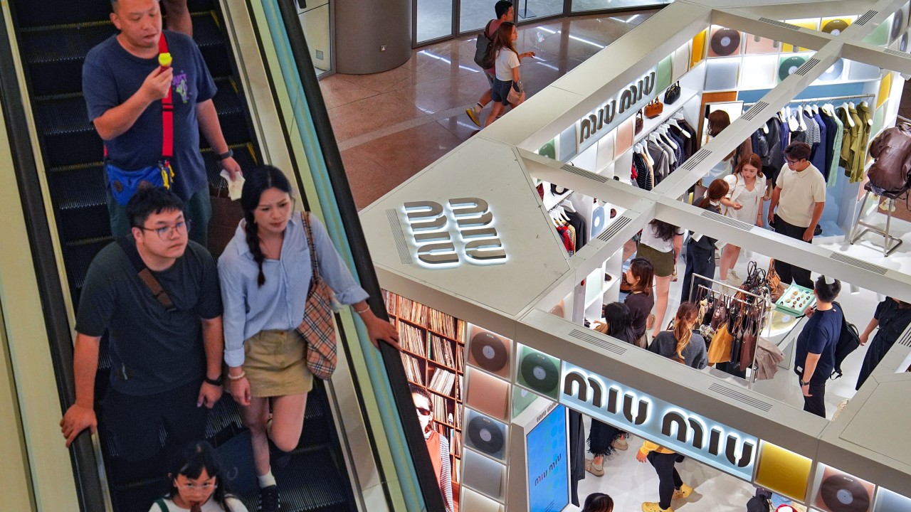 Mainland Chinese visitors pack Hong Kong shopping centres on day 2 of National Day break