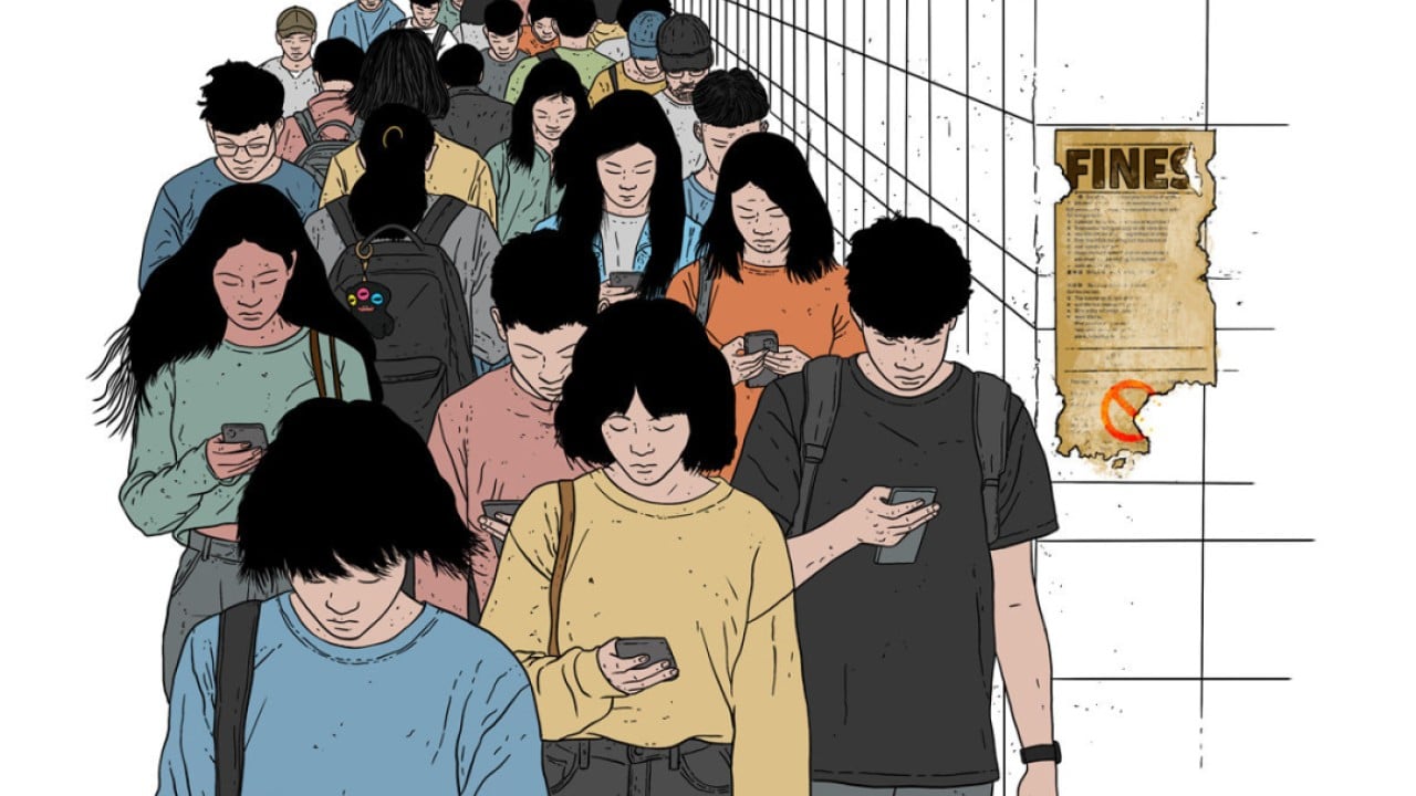 Hong Kong vs Singapore in tackling bad behaviour